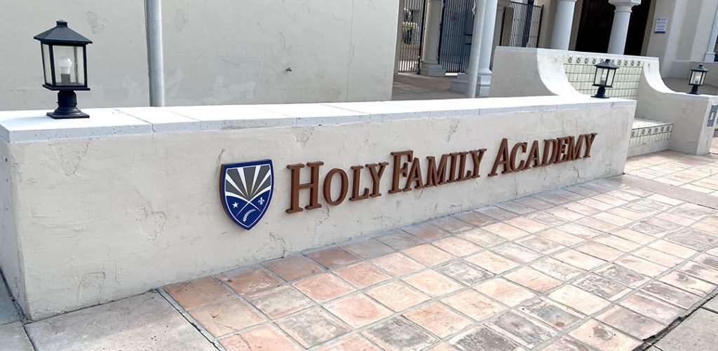ha-school-monument-letter-sign