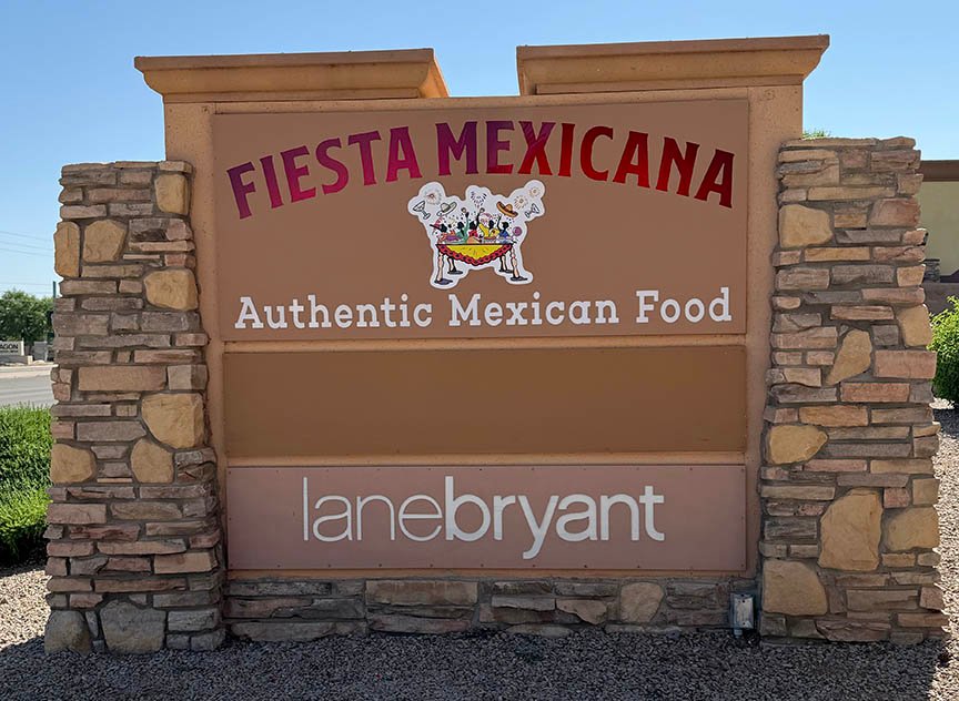 mexican-restaurant-monument-panel-signs